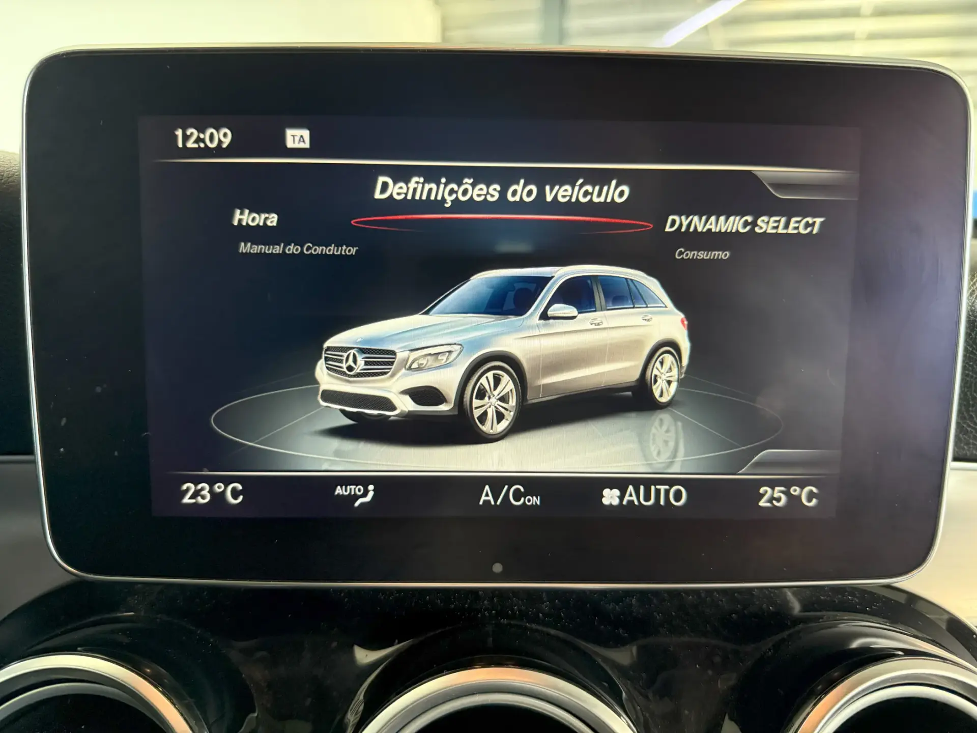 Mercedes-Benz GLC 220 d 4Matic 9G-TRONIC AMG Line 34
