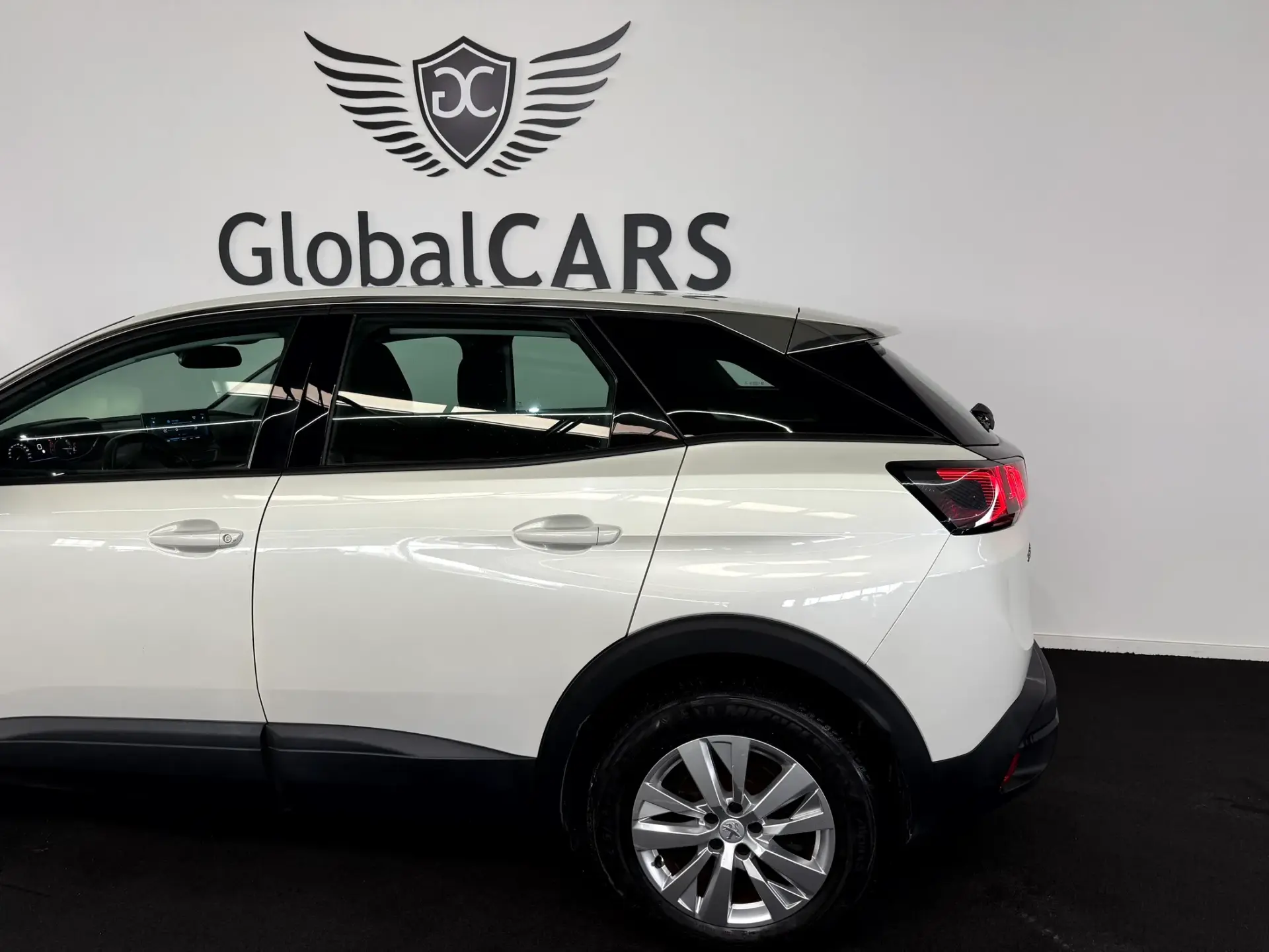 Peugeot 3008 1.5 BlueHDi Allure Pack EAT8 9