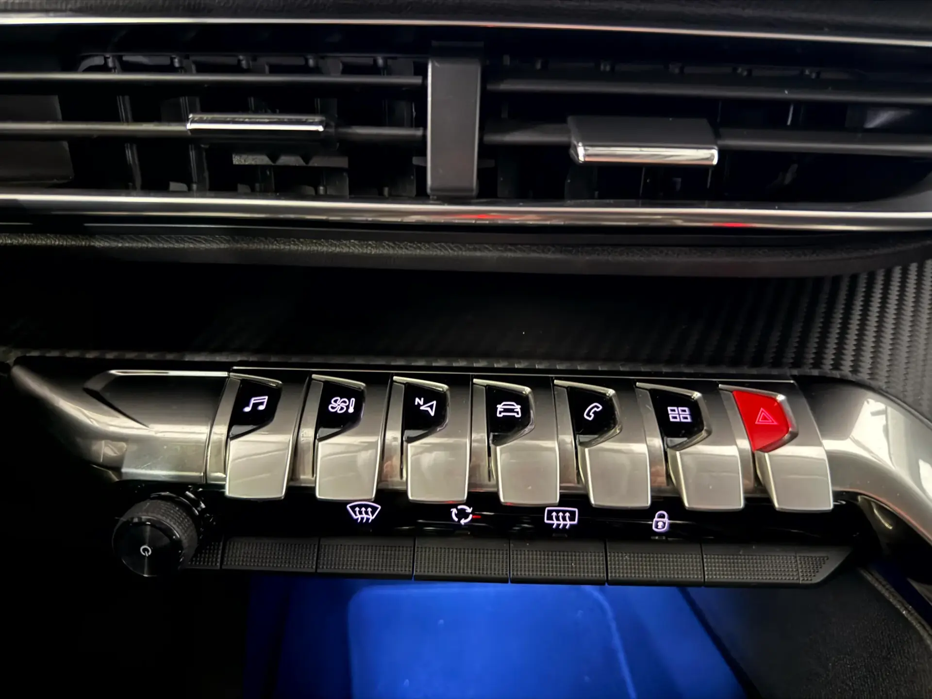 Peugeot 3008 1.5 BlueHDi Allure Pack EAT8 28