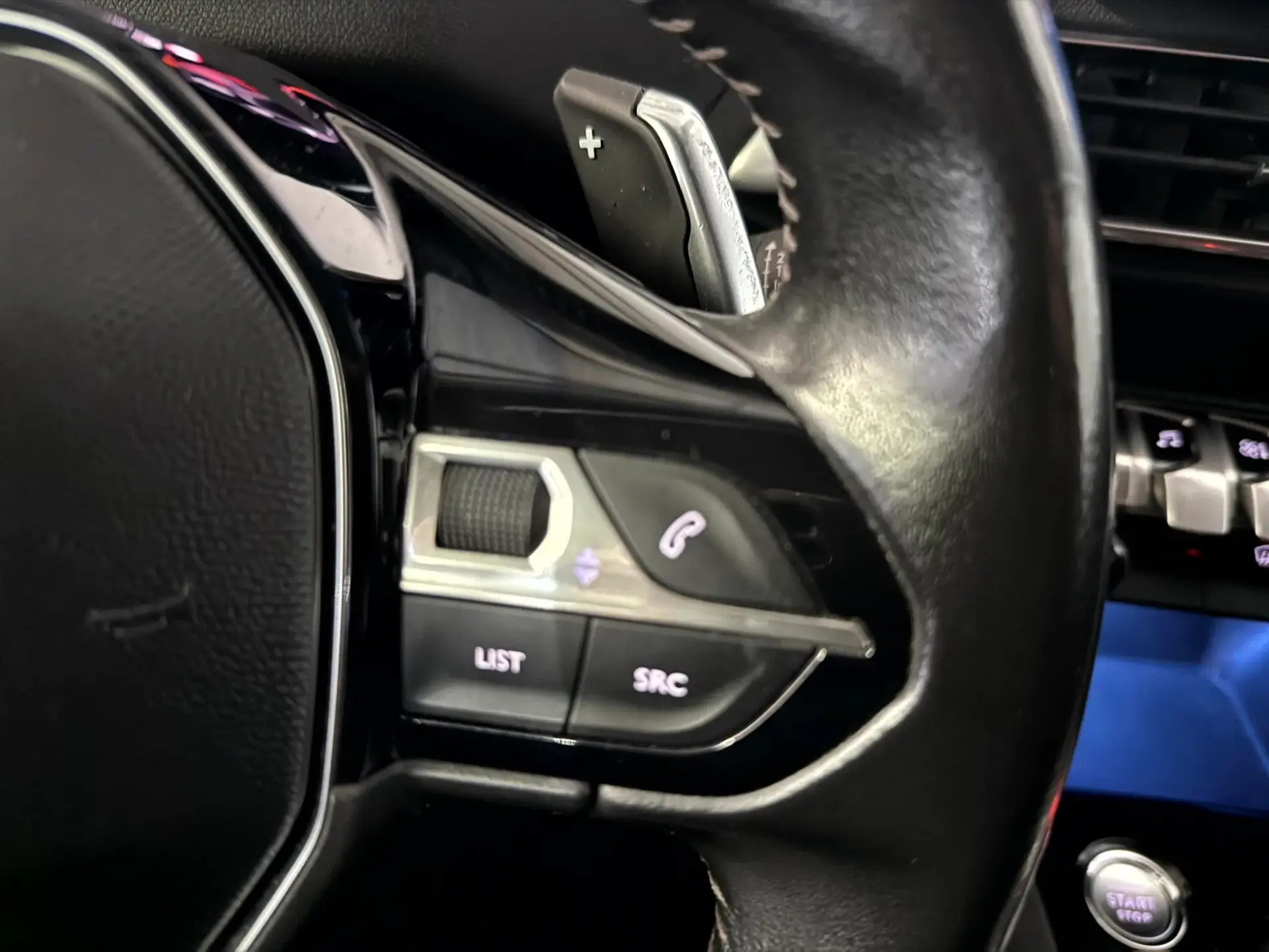 Peugeot 3008 1.5 BlueHDi Allure Pack EAT8 31