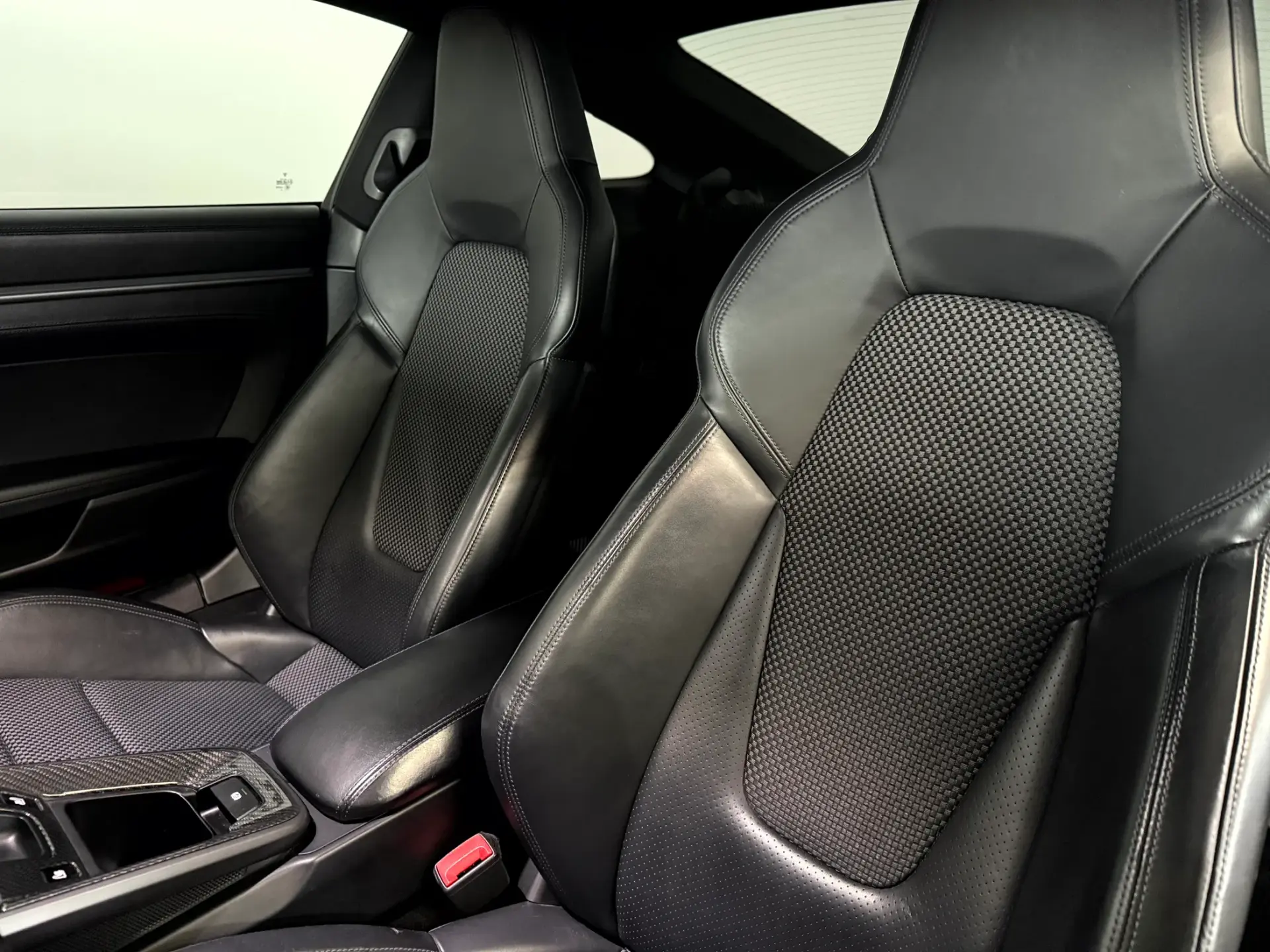 Porsche 911 (992) Carrera S PDK 19