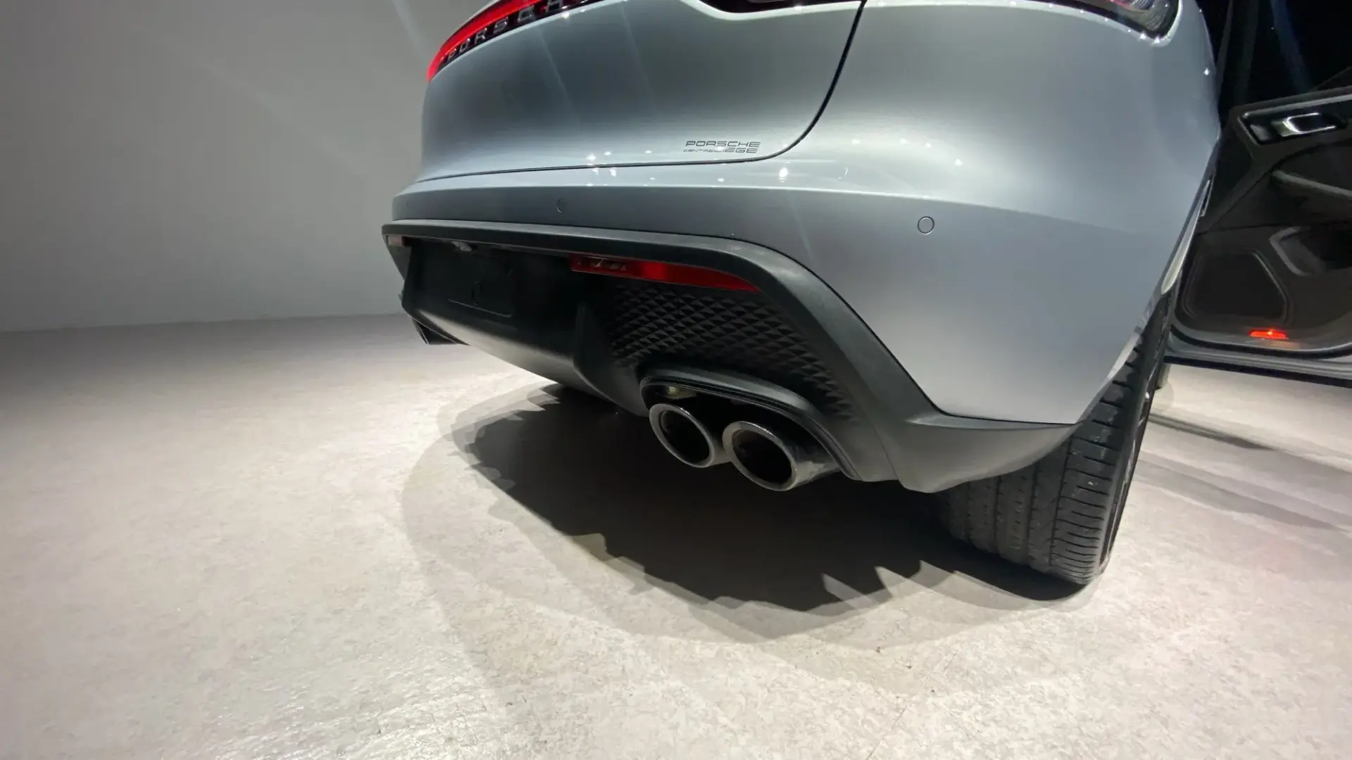 Porsche Macan Outro 26