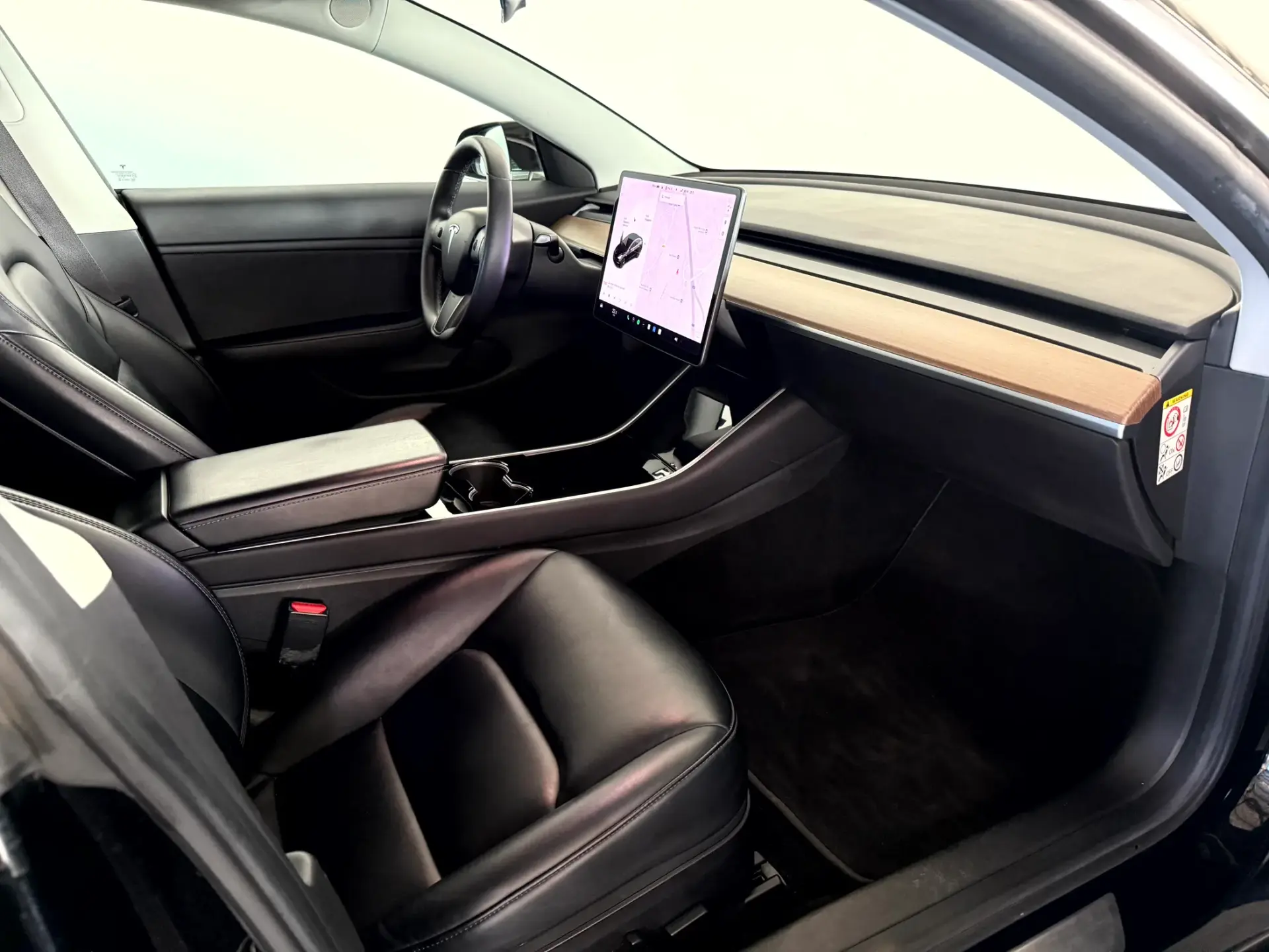 Tesla Model 3 Standard RWD Plus 12