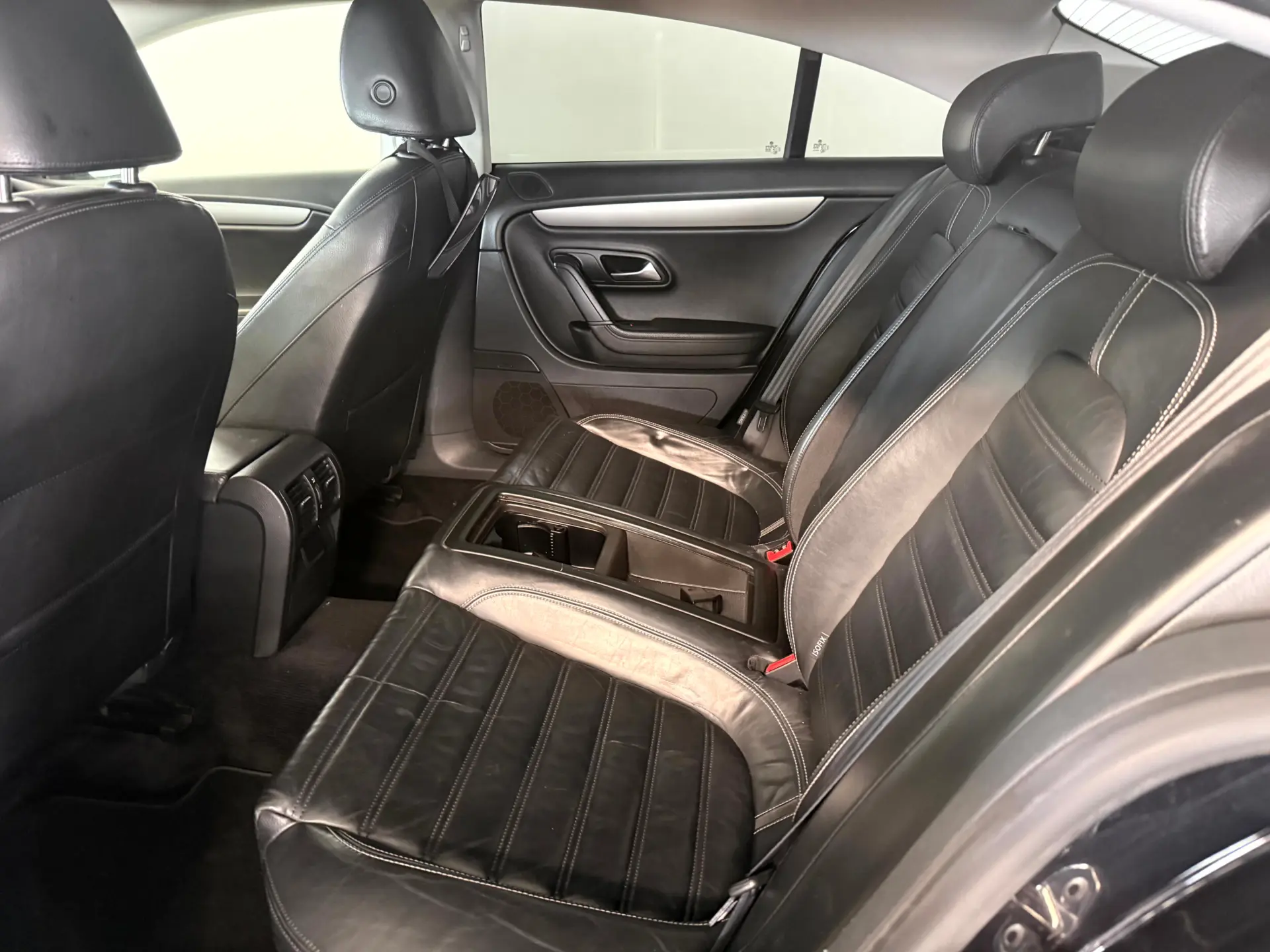 Volkswagen Passat CC 2.0 TDi BlueMotion 12