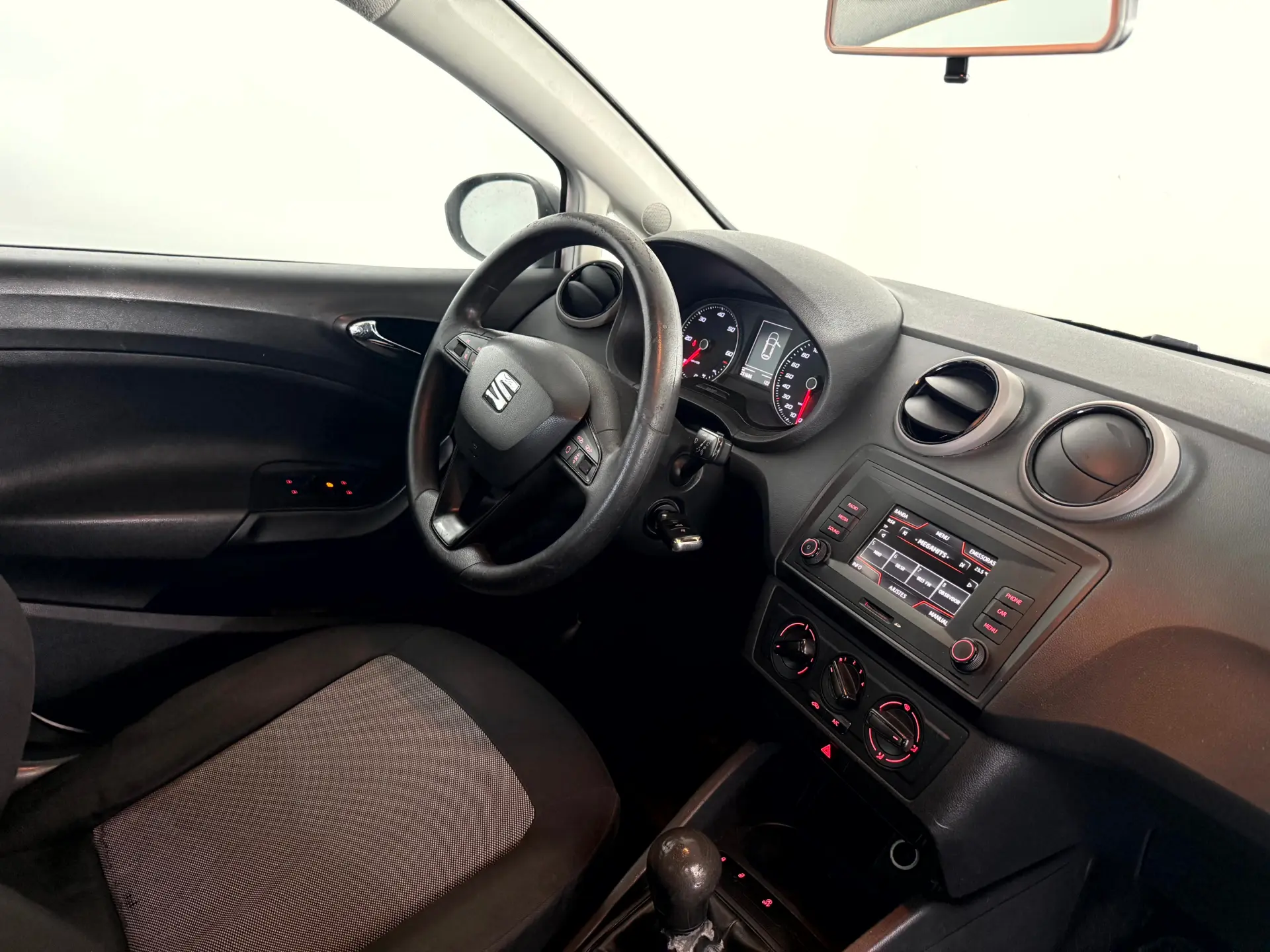 SEAT Ibiza 1.4 TDI Style 26