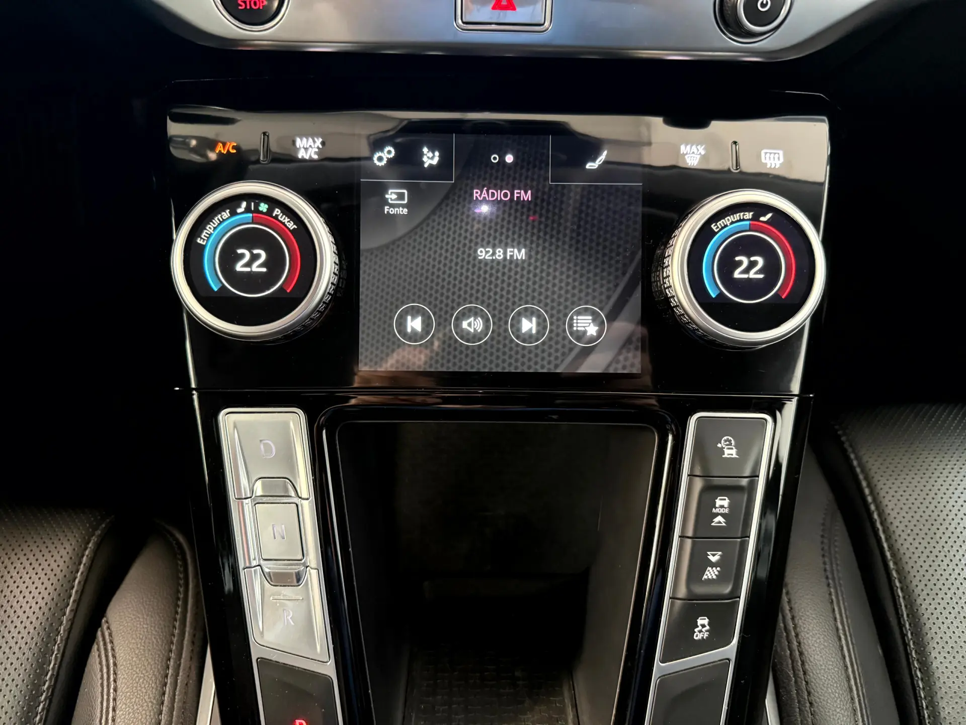 Jaguar I-Pace EV400 AWD HSE 28