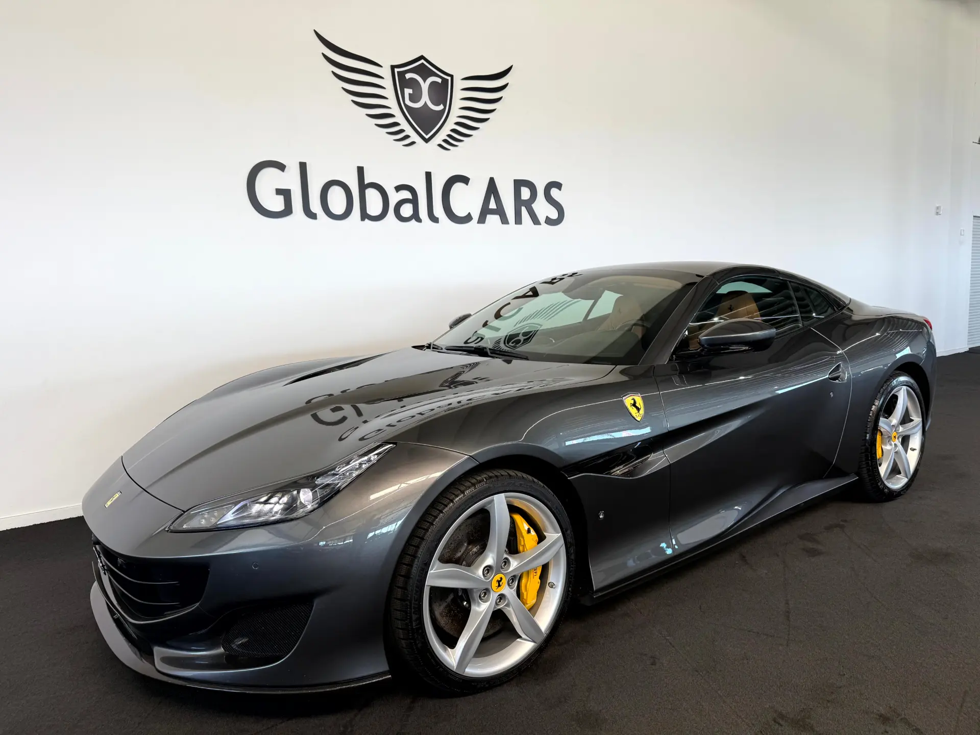 Ferrari Portofino 3.9 Twin-Turbo V8 1