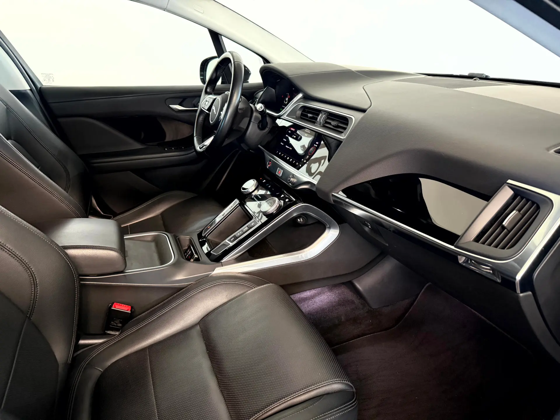 Jaguar I-Pace EV400 AWD HSE 46