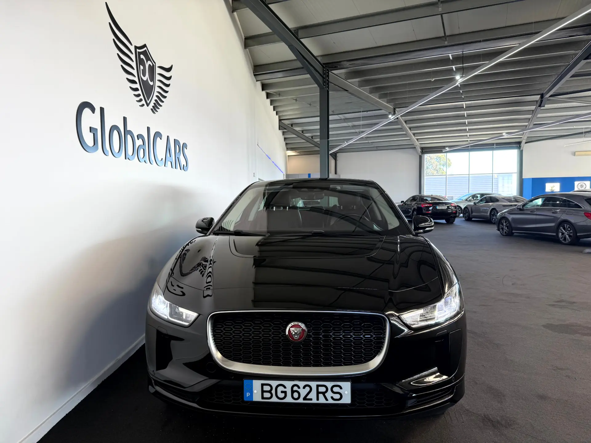 Jaguar I-Pace EV400 AWD HSE 13