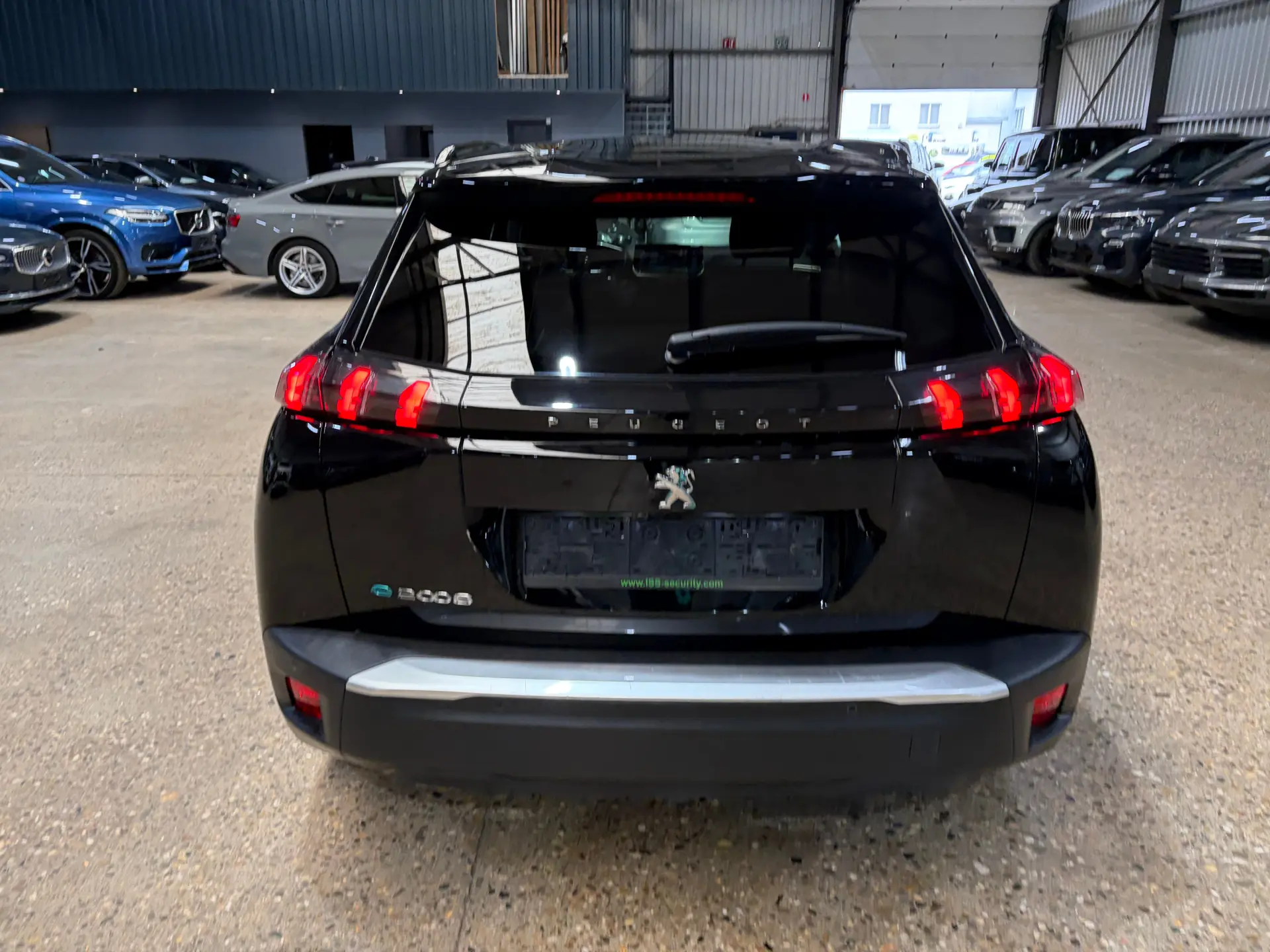 Peugeot e-2008 50 kWh Allure 12