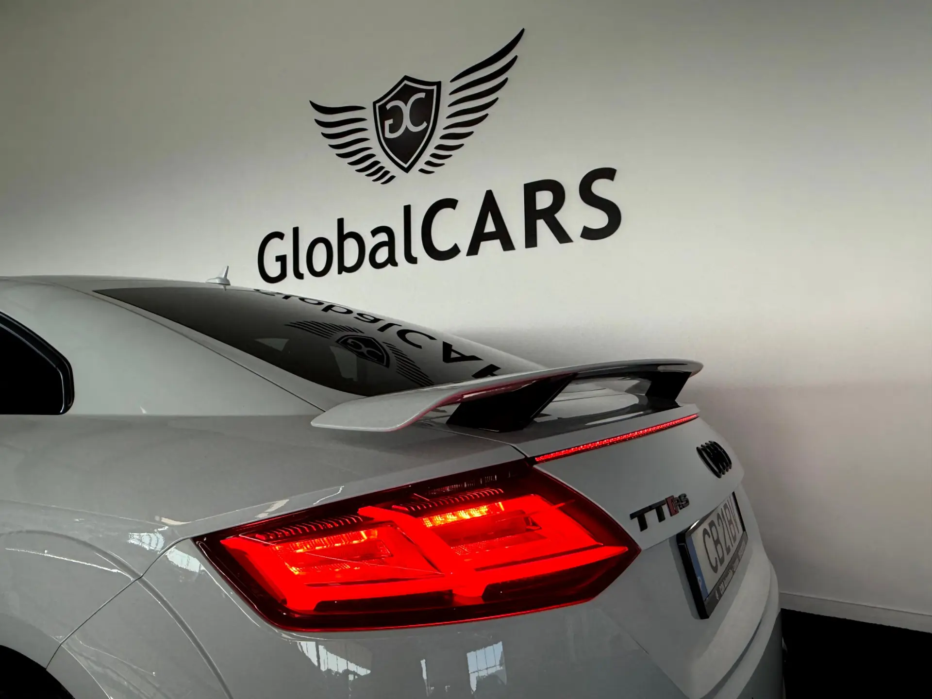 Audi TT RS Coupé 2.5 TFSi quattro S tronic 17