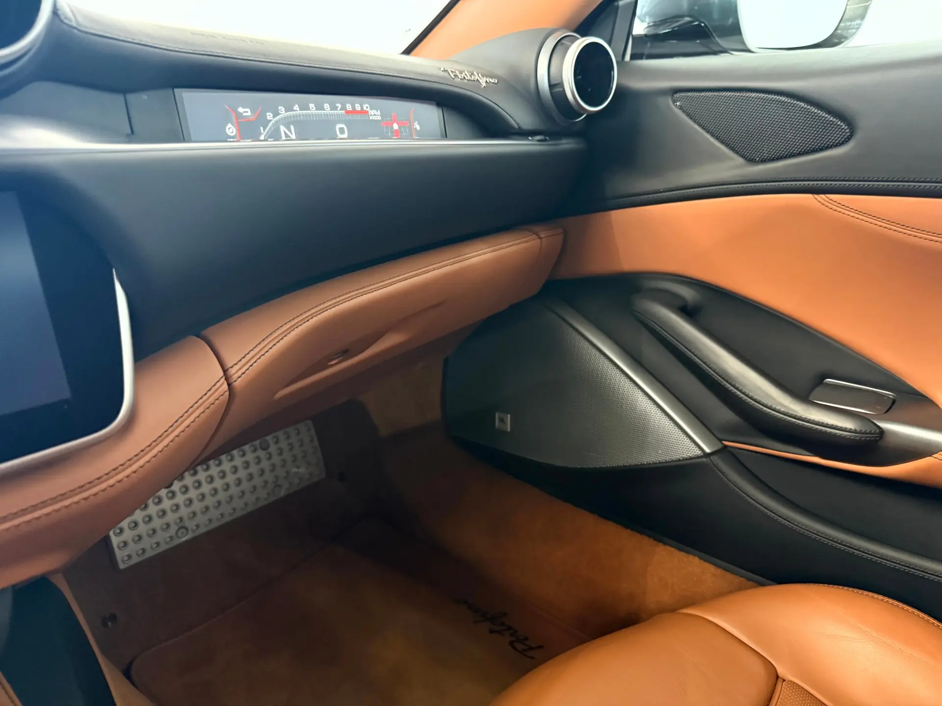 Ferrari Portofino 3.9 Twin-Turbo V8 34