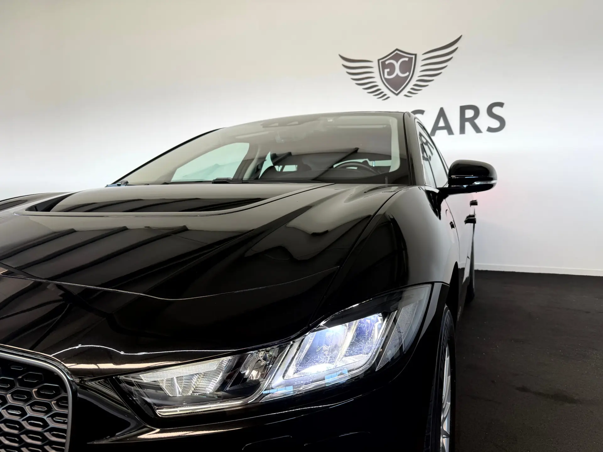 Jaguar I-Pace EV400 AWD HSE 4