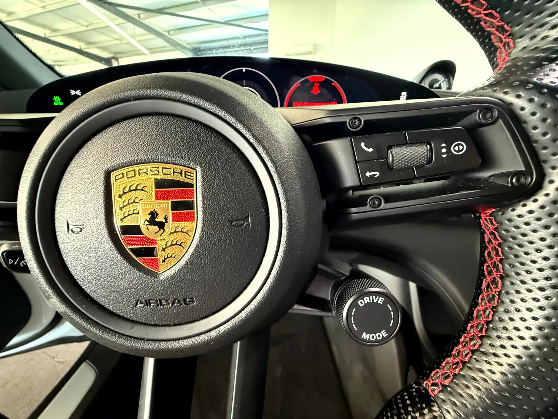 Porsche Taycan 4S 25