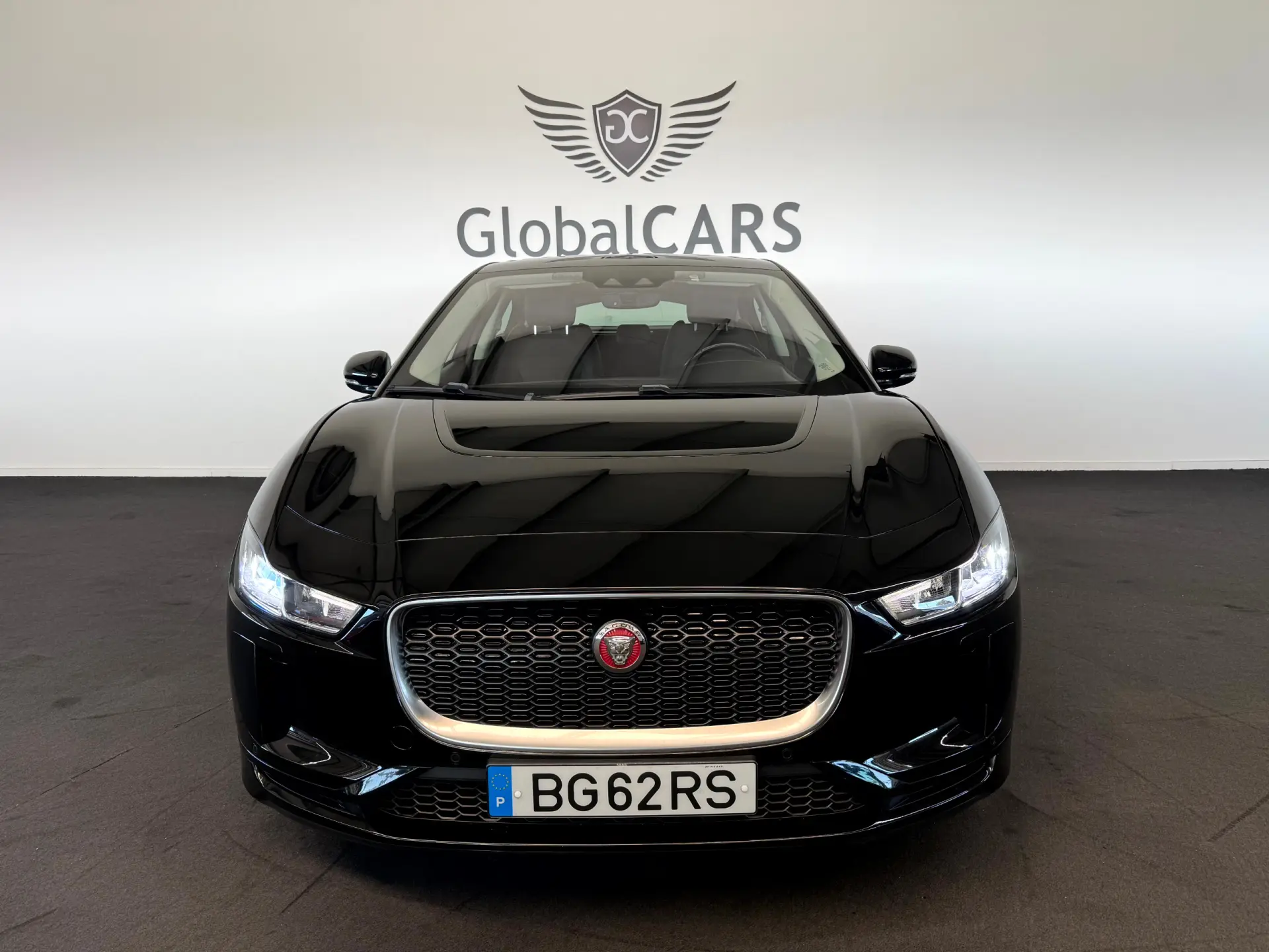 Jaguar I-Pace EV400 AWD HSE 2