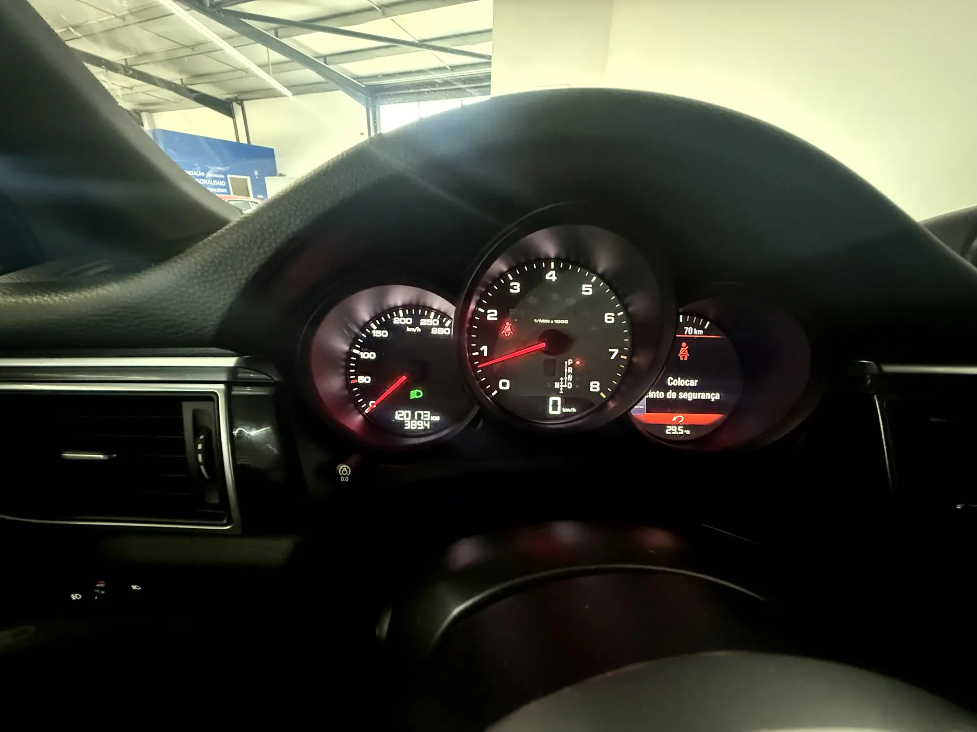 Porsche Macan S PDK 25