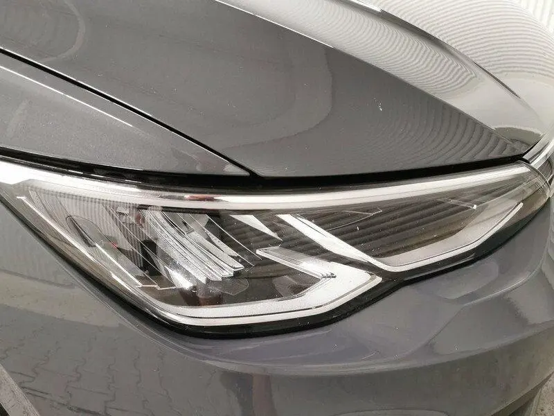 Volkswagen Golf 2.0 TDi BlueMotion DSG Highline 2