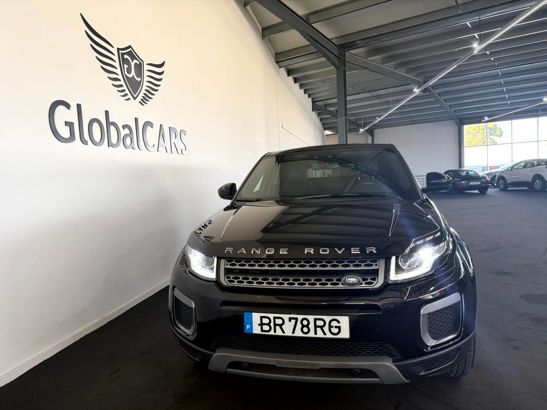 Land Rover Range Rover Evoque 2.0 D180 AWD HSE Auto 9
