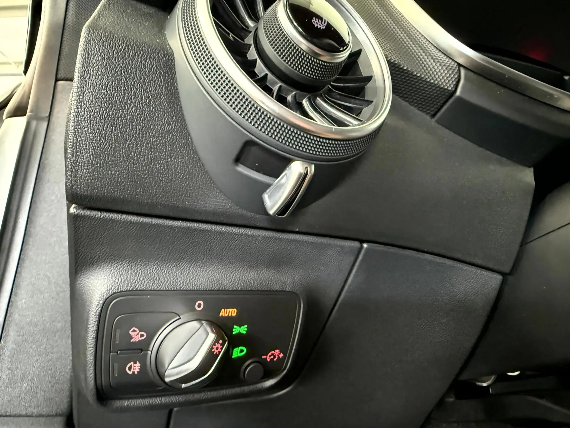 Audi TT RS Coupé 2.5 TFSi quattro S tronic 24