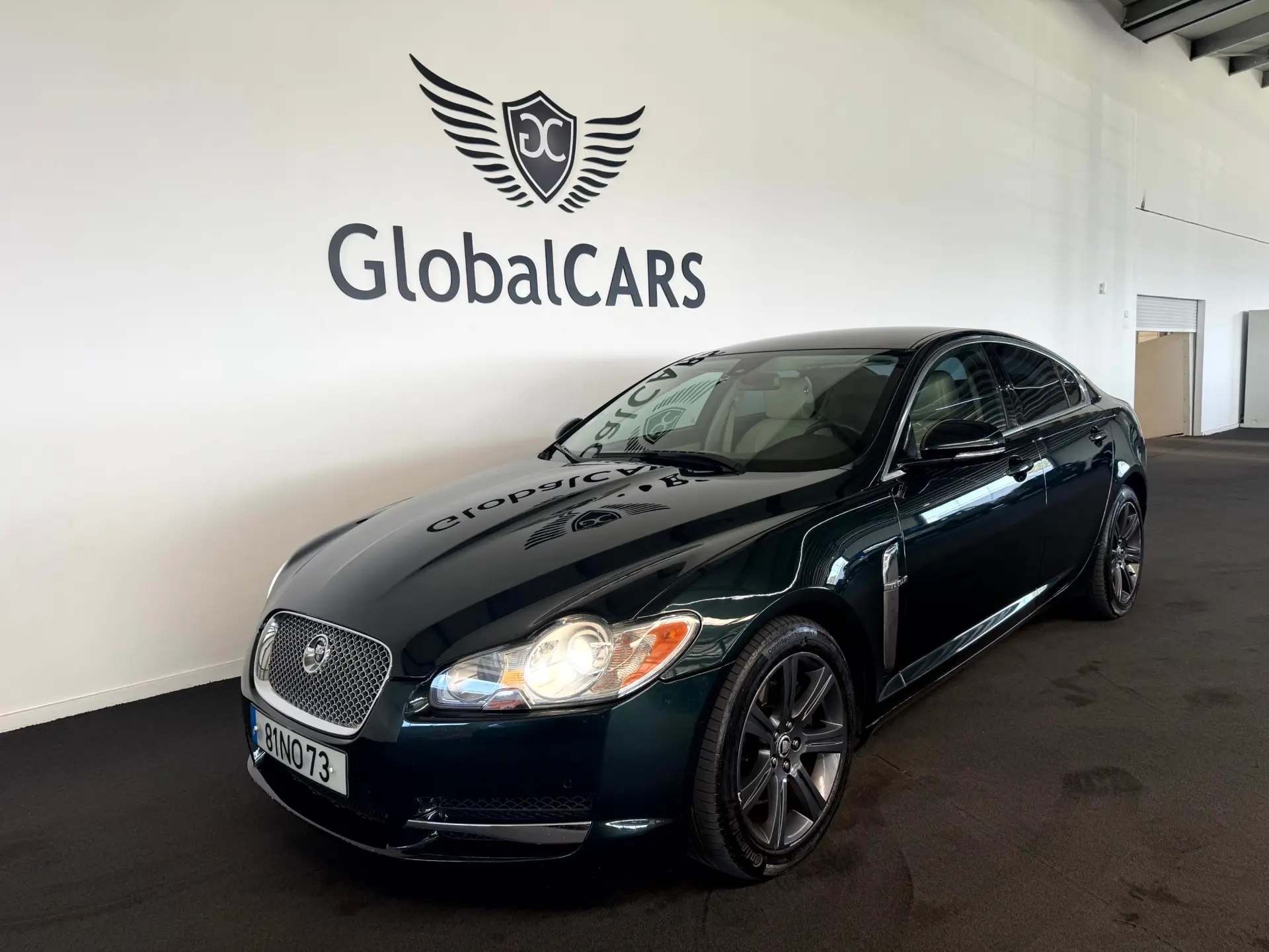 Jaguar XF 3.0 D V6 Premium Luxury 1