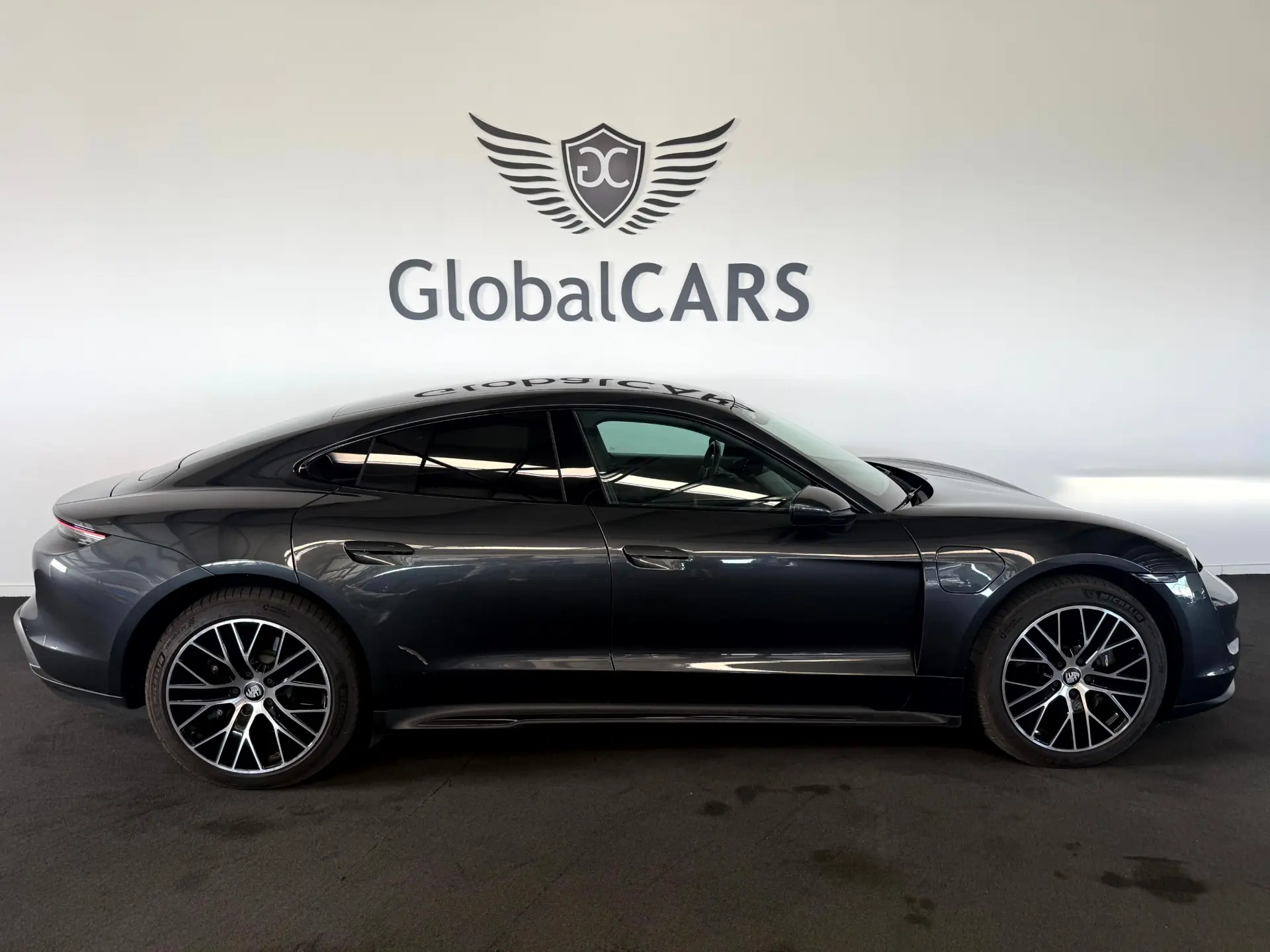 Porsche Taycan Bateria Performance Plus 27