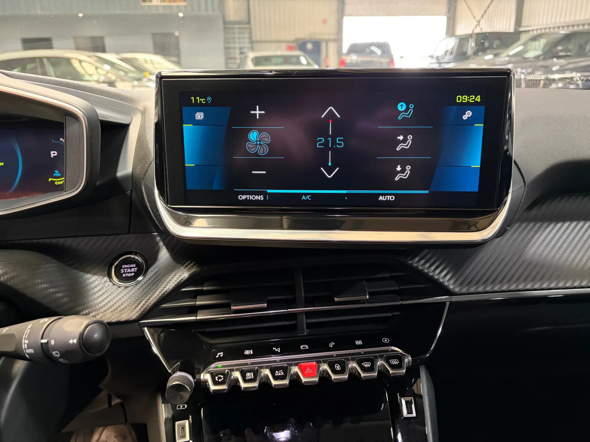 Peugeot e-2008 50 kWh Allure 19