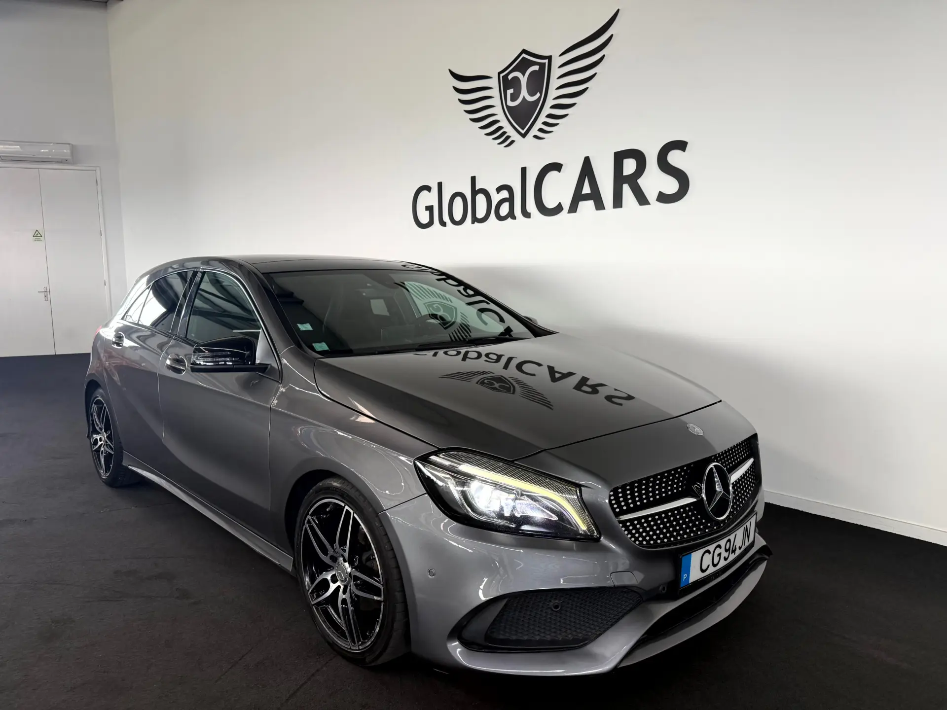 Mercedes-Benz A 180 d 7G-DCT AMG Line 24