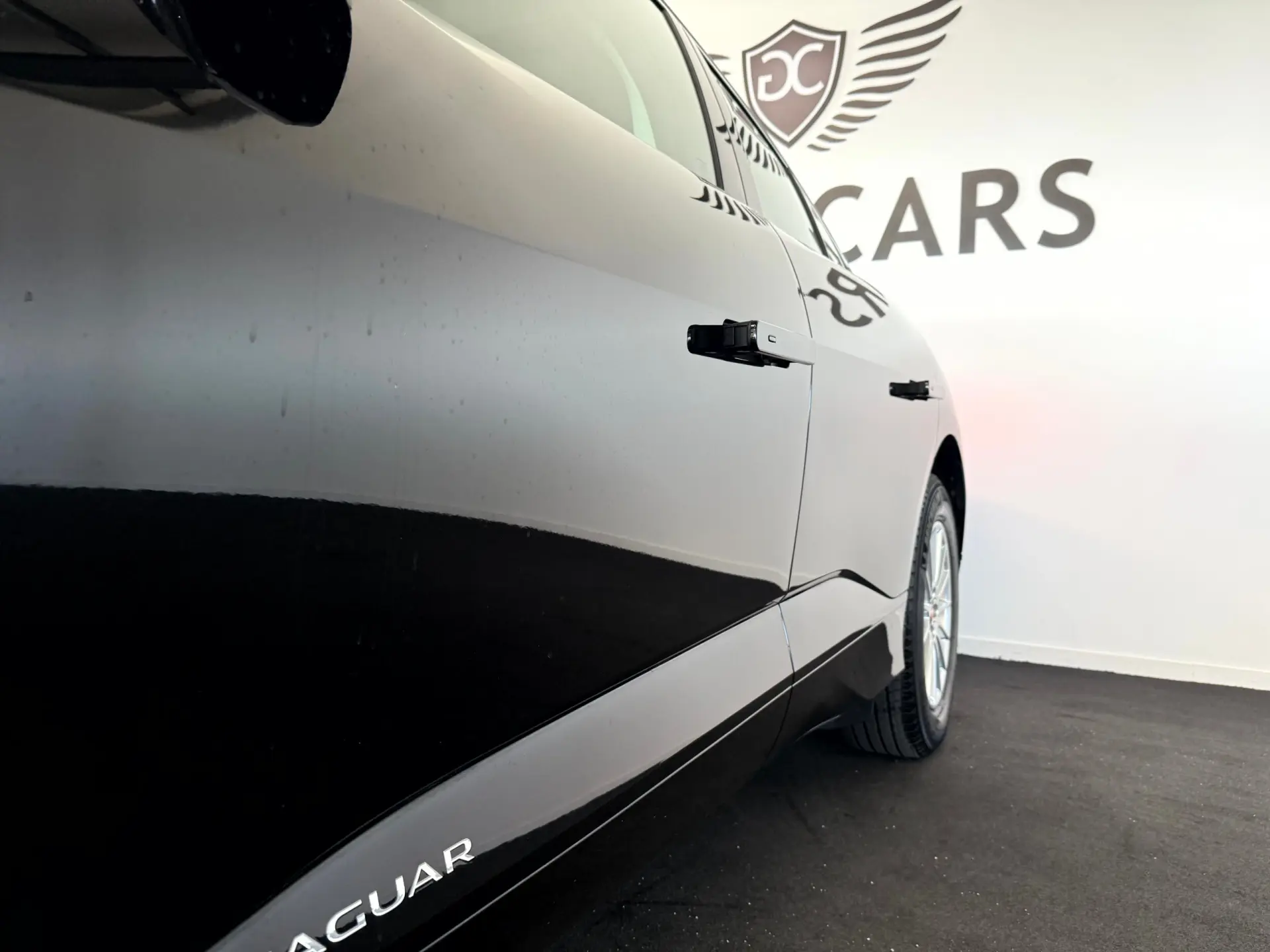 Jaguar I-Pace EV400 AWD HSE 6