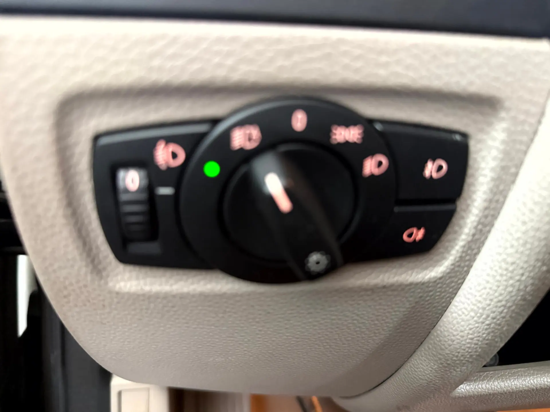BMW 120 d DPF Edition Sport 23