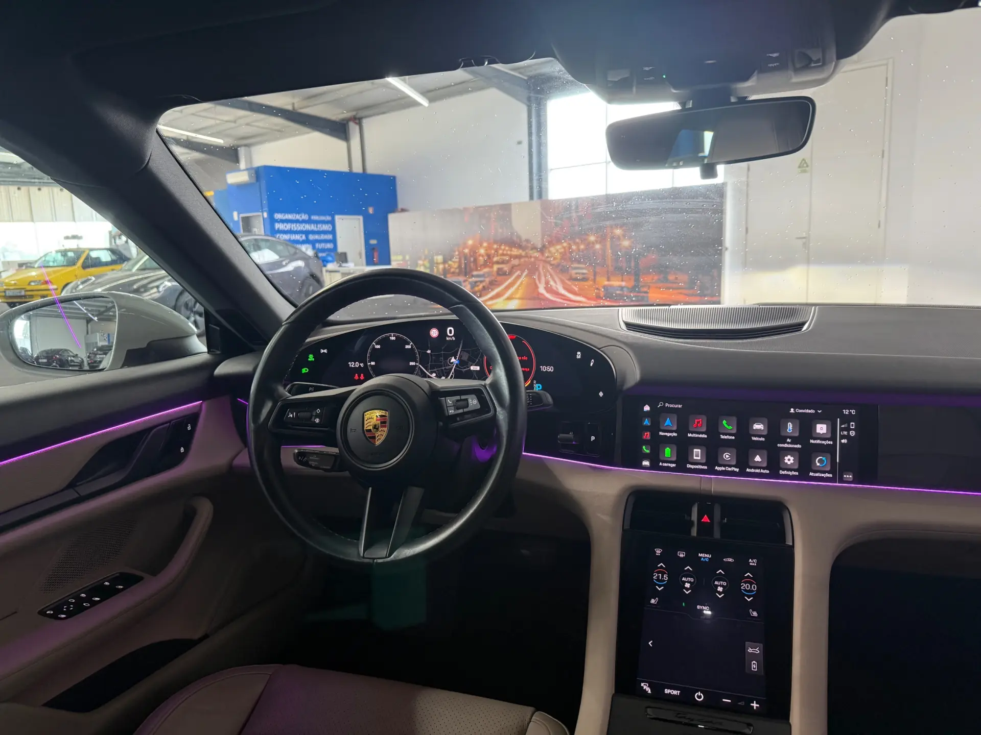 Porsche Taycan Standard 20