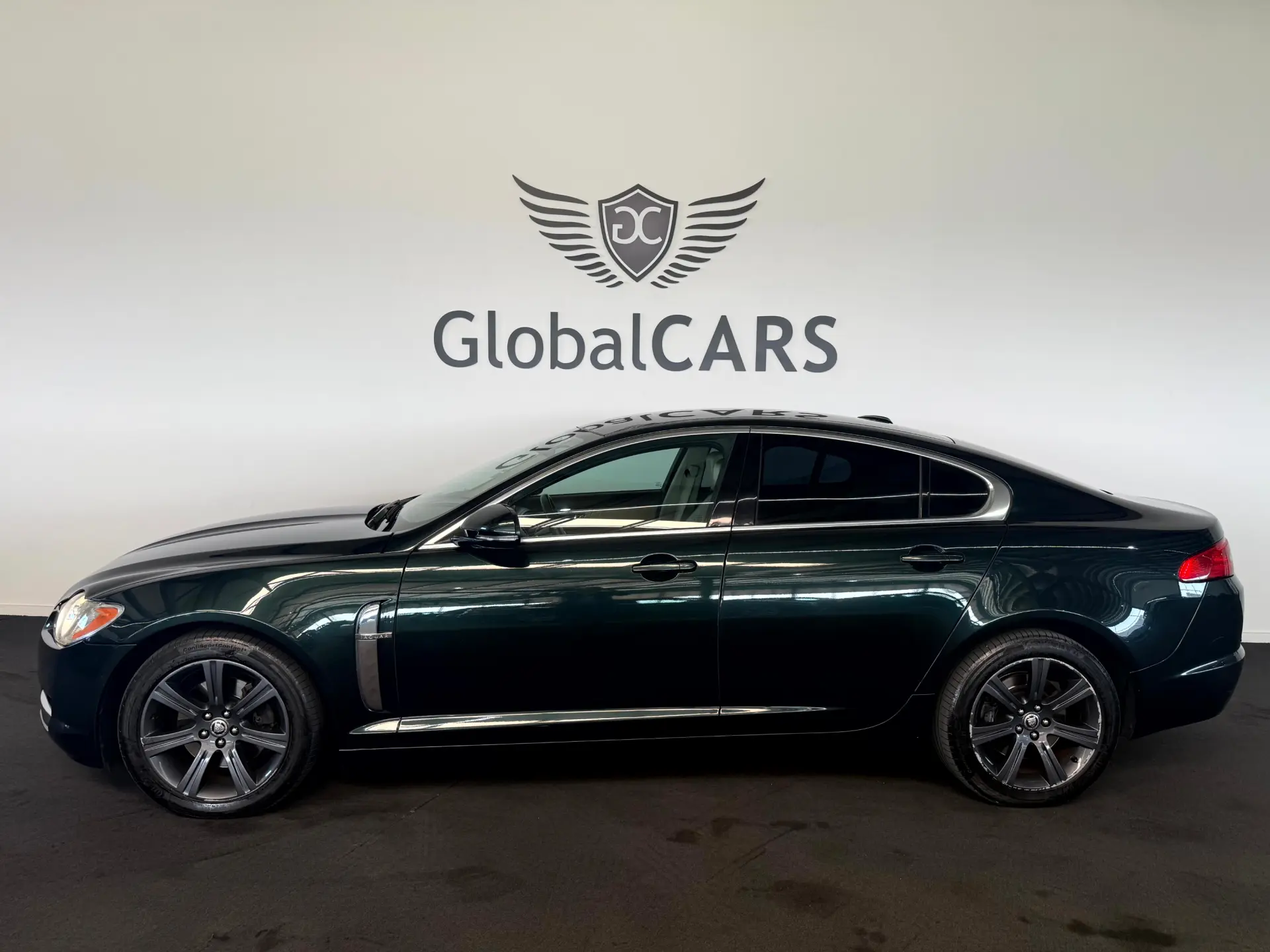 Jaguar XF 3.0 D V6 Premium Luxury 16