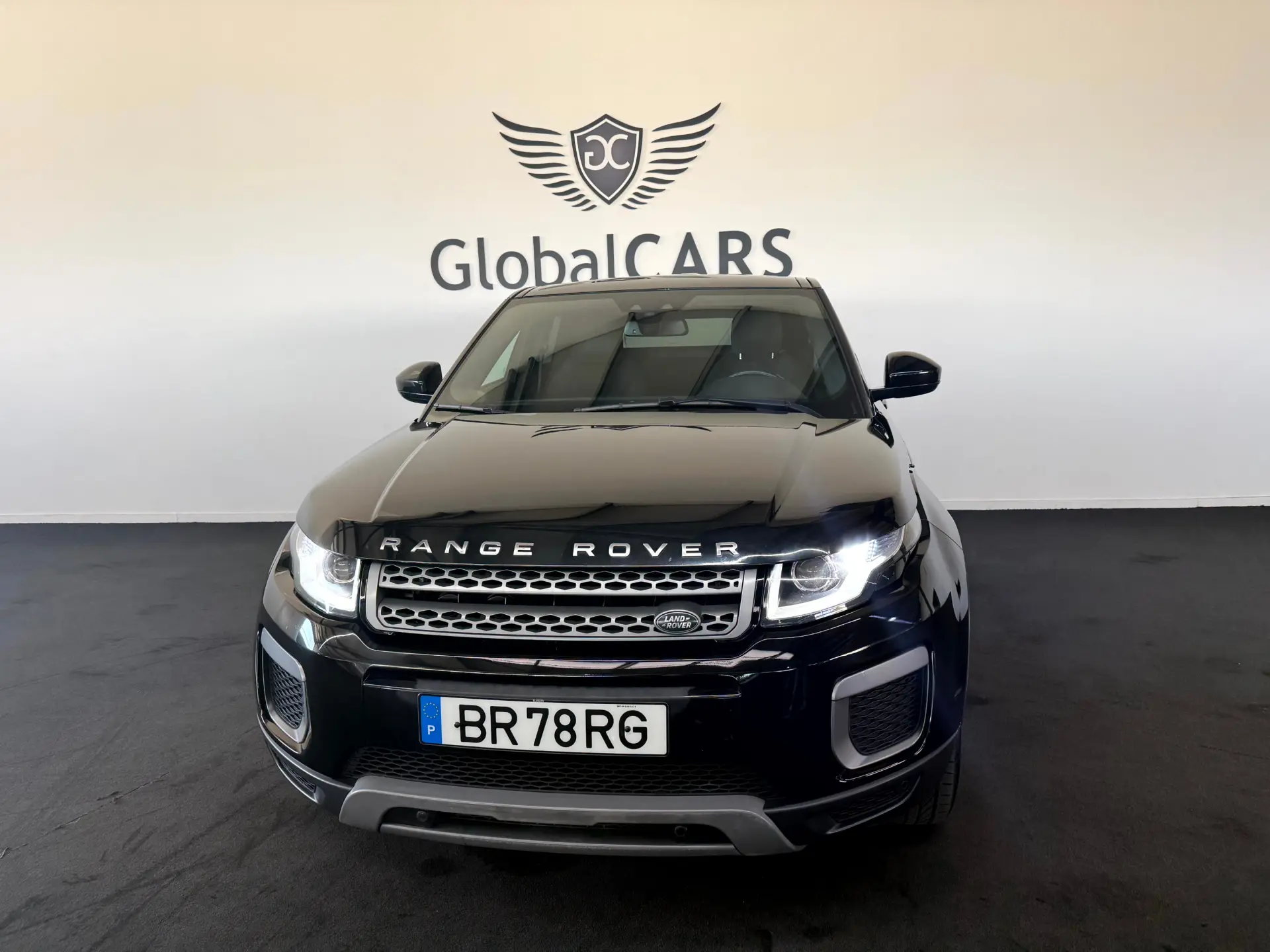 Land Rover Range Rover Evoque 2.0 D180 AWD HSE Auto 2