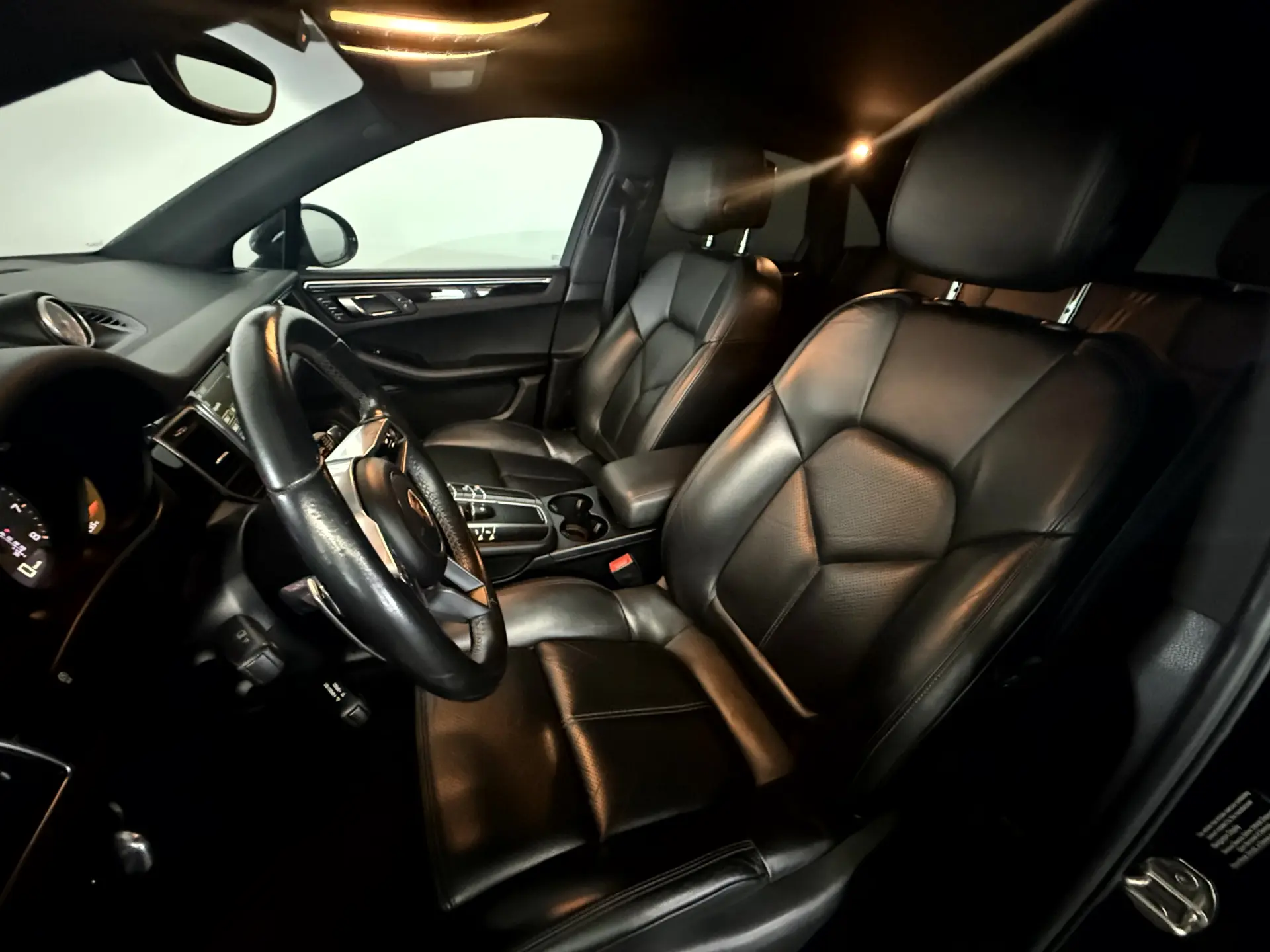 Porsche Macan S PDK 21