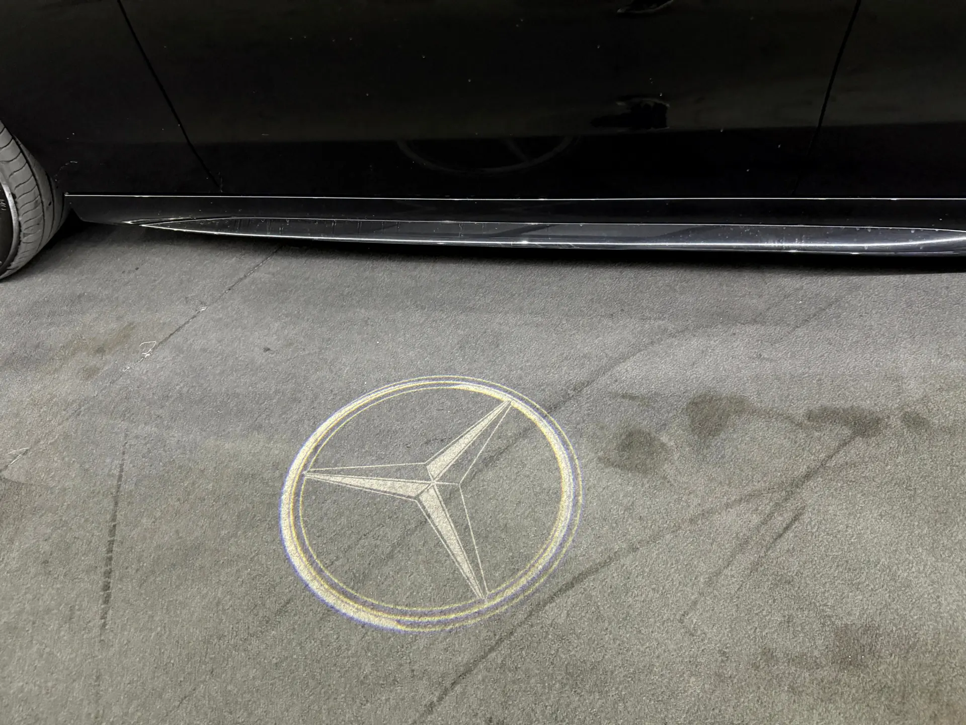 Mercedes-Benz C 300 e 9G-TRONIC Edition AMG Line 21