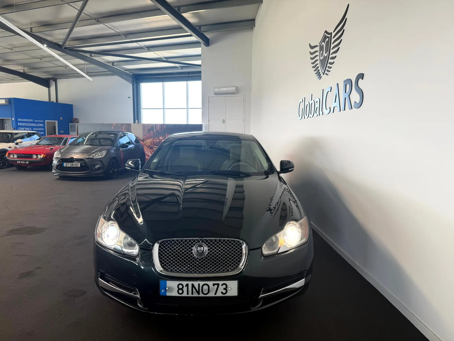 Jaguar XF 3.0 D V6 Premium Luxury 4