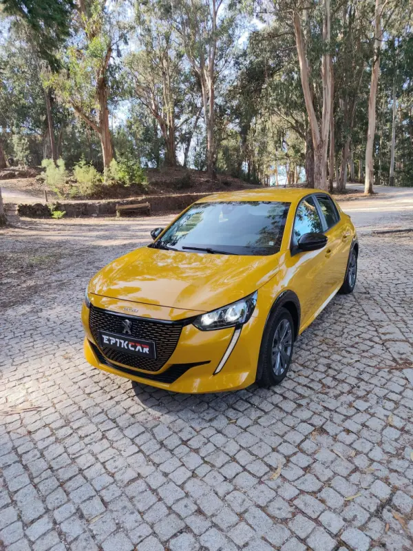 Peugeot e-208 50 kWh Active 15