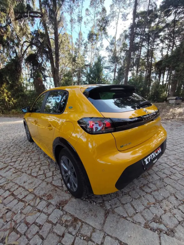 Peugeot e-208 50 kWh Active 10