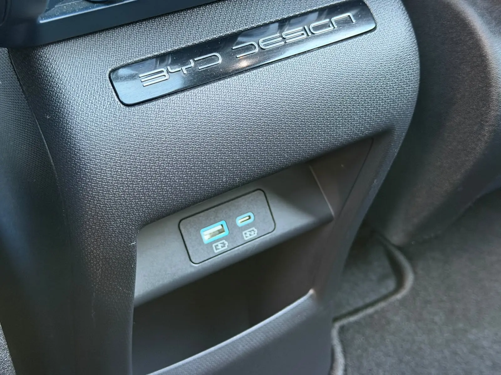 BYD Atto 3 60.48 kWh Design 44
