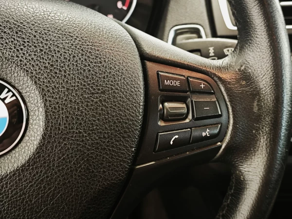 BMW 114 d Sport Line 37