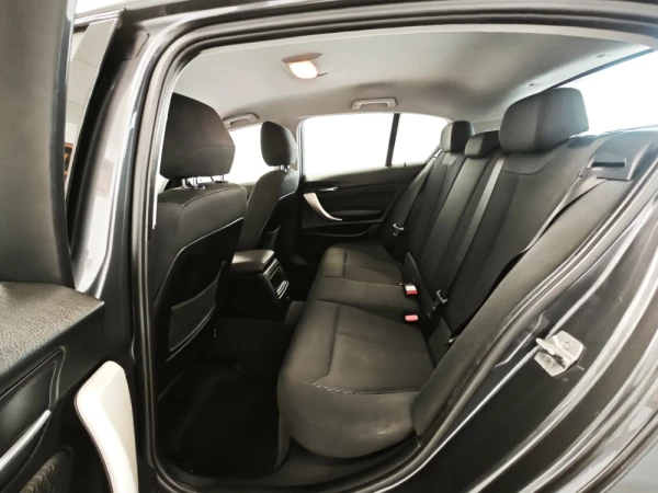 BMW 114 d Sport Line 48