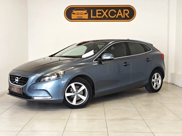 Volvo V40 1.6 D2 Momentum 12