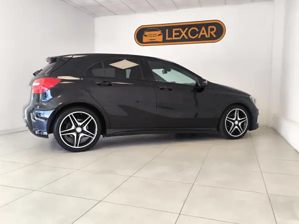 Mercedes-Benz A 180 (BlueEFFICIENCY) AMG Sport 28