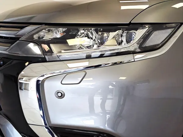 Mitsubishi Outlander 2.0 PHEV Instyle 14