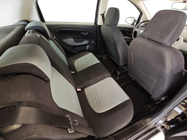 Fiat Grande Punto 1.3 M-Jet Dynamic 38