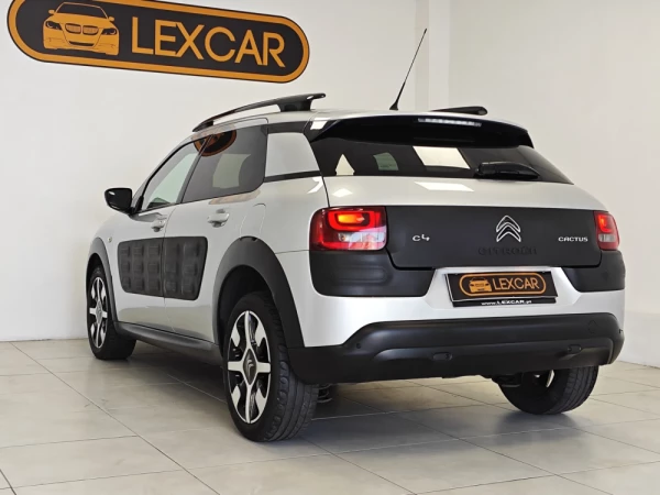 Citroën C4 Cactus 1.2 PureTech Shine 37