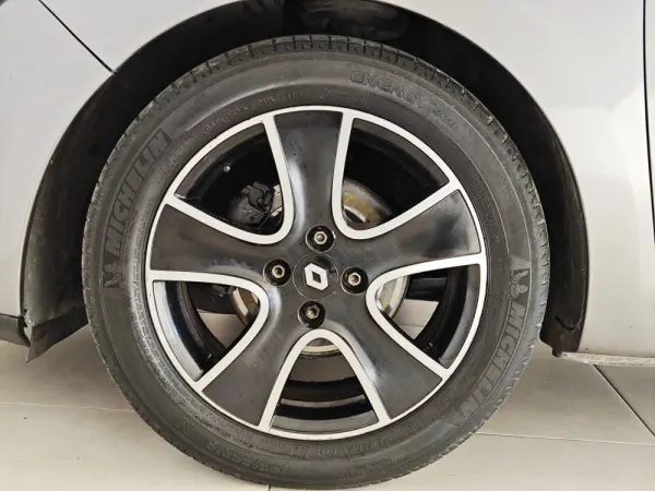 Renault Clio 1.5 dCi Limited 14