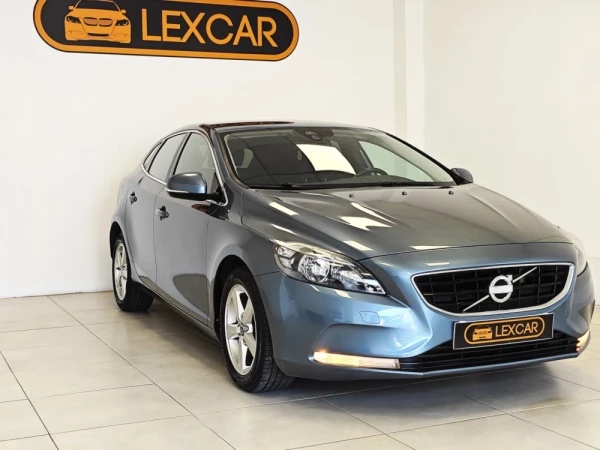 Volvo V40 1.6 D2 Momentum 14