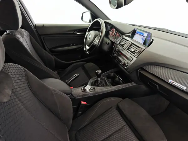 BMW 116 d Pack M 7