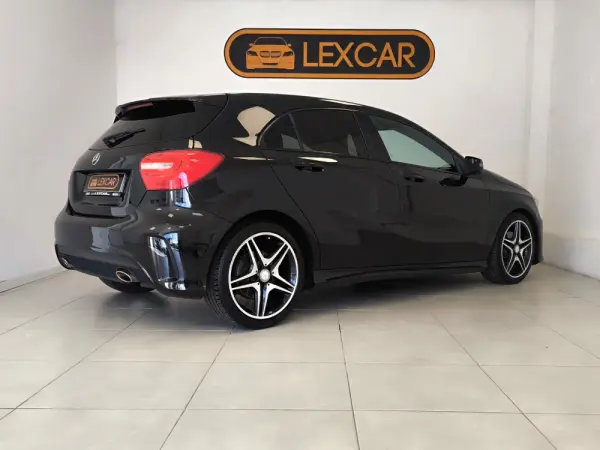 Mercedes-Benz A 180 (BlueEFFICIENCY) AMG Sport 30