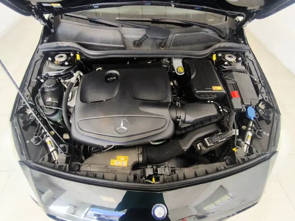 Mercedes-Benz A 180 (BlueEFFICIENCY) AMG Sport 68